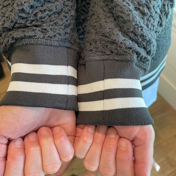 G-III 4her by Carl Banks San Francisco, Giants pull over size large sweatshirt - Picture 5 of 8